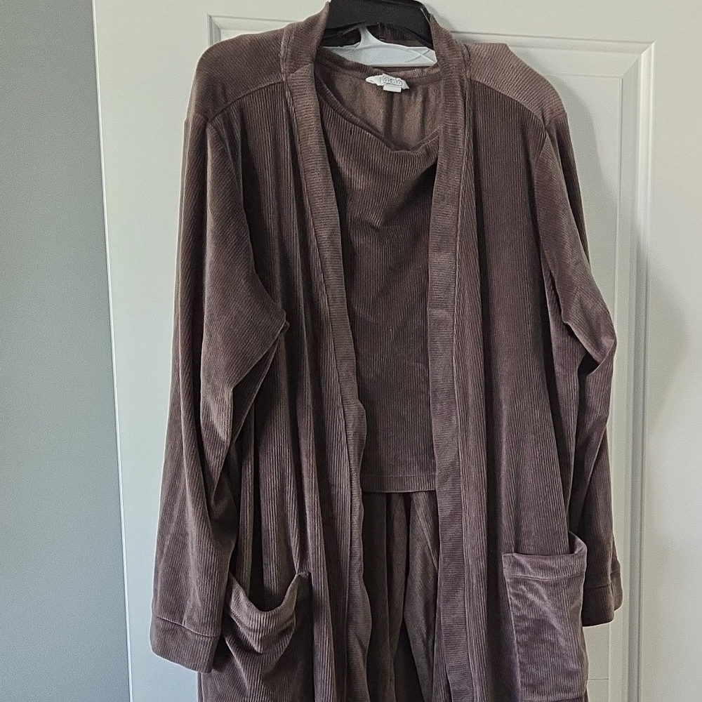 Brown Sofia Vergara Lounge Set